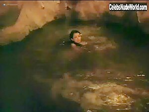 Mia Sara Outdoor , Kissing in Black Day Blue Night (1995) 3