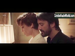 Micaela Ramazzotti in Una storia senza nome (2018) 3