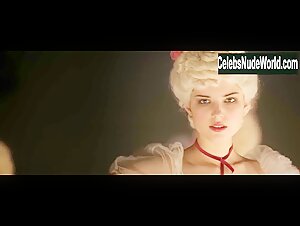 Michalina Olszanska in Koronatsiya (series) (2019) 3