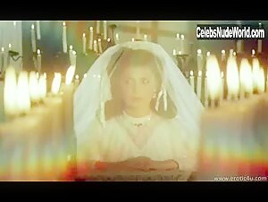 Michela Miti Butt , Threesome in Dolce pelle di Angela (1986) 19