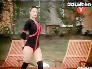 Mirella Vieira Hogh Heel , Sexy Dress in Hot Tour Playboy TV (2007) 7