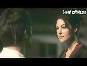Monica Bellucci in Mozart in the Jungle (series) (2014) 5