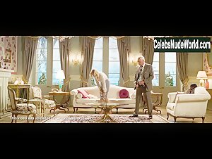 Monica Bellucci in Ville-Marie (2015) 8