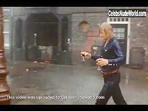 Monique van de Ven in Turks fruit (1973) 20