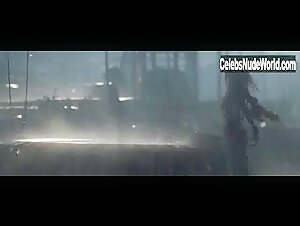 Moon Bloodgood in Terminator Salvation (2009) 11