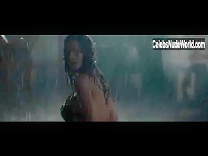 Moon Bloodgood in Terminator Salvation (2009) 20