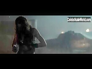Moon Bloodgood in Terminator Salvation (2009) 4