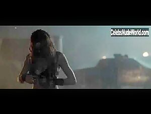 Moon Bloodgood in Terminator Salvation (2009) 8
