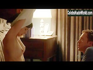 Morena Baccarin boobs , Brunette in Homeland (series) (2011) 3