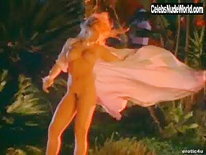 Morgan Fox in Playboy: Wet and Wild 5 (1993) 5