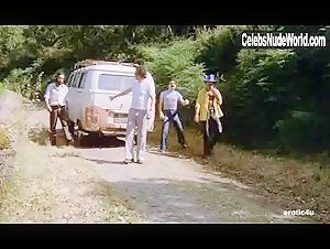 Muriel Montosse Outdoor , boobs scene in Cecilia (1982) 3