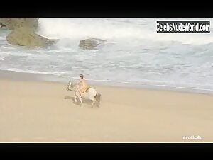 Muriel Montosse Outdoor , Beach scene in Cecilia (1982) 15