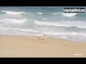 Muriel Montosse Outdoor , Beach scene in Cecilia (1982) 3