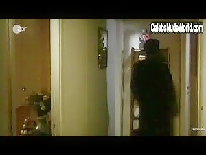 Nadia Fares Flasing , boobs in Elles n'oublient jamais (1994) 4