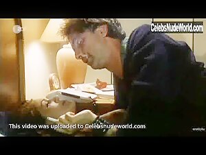 Nadia Fares Kissing , Couple in Elles n'oublient jamais (1994) 16