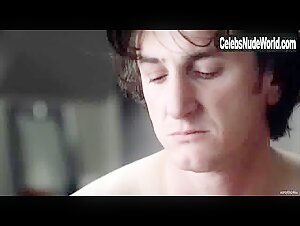 Naomi Watts iTits , Explicit n 21 Grams (2003) 2