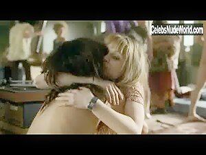 Natalia Avelon Hairy Pussy , boobs in Das wilde Leben (2007) 15