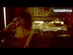 Natalia Avelon Explicit , Brunette in Das wilde Leben (2007) 3