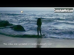 Natalia Avelon Outdoor , Explicit in Das wilde Leben (2007) 15
