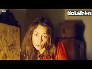 Natalia Verbeke in Les femmes du 6e etage (2010) 18