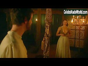 Natalie Dormer in Game of Thrones (series) (2011) 2