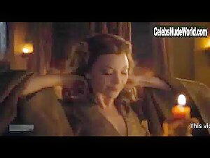 Natalie Dormer Brunette , Costume in Game of Thrones (series) (2011) 14