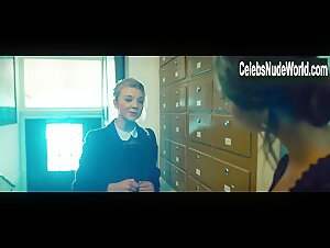 Natalie Dormer in In Darkness (2018) 5
