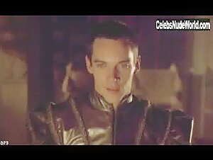 Natalie Dormer Costume , Explicit in Tudors (series) (2007) 5