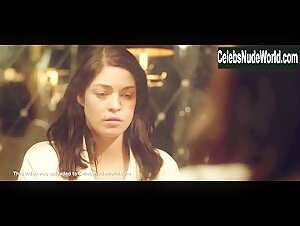 Natalie Madueno in Bedrag (series) (2016) 20