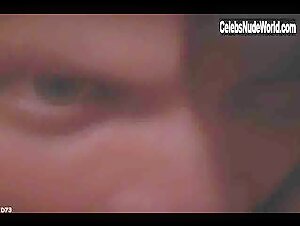 Natasha Gregson Wagner in Modern Vampires (1998) 18