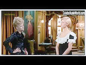 Nathalie Delon in Bluebeard (1972) 7
