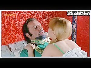 Nathalie Delon Costume , Vintage in Bluebeard (1972) 3