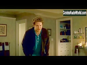 Nautica Thorn in Knocked Up (2007) 19