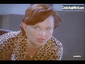 Neith Hunter in Gentleman's Bet (1995) 18