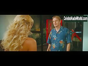Nicky Whelan in Hall Pass (2011) 7