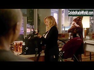 Nicky Whelan in House of Lies (series) (2012) 11