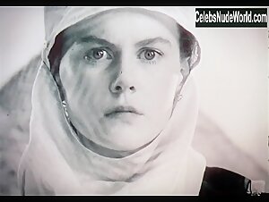 Nicole Kidman in Portrait of a Lady (1996) 7