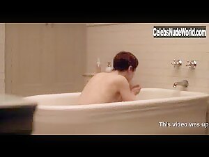 Nicole Kidman sex , Bathtub scene in Birth (2004) 9