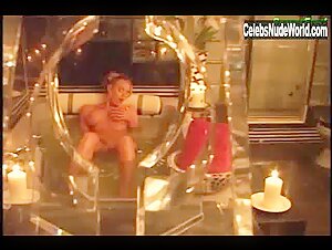 Nicole Sheridan bathtub , Blonde in Confessions of a Pornstar 1 (2006) 7