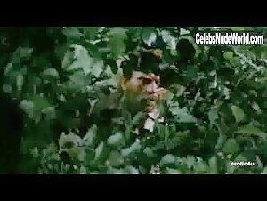 Nieves Navarro Outdoor , Hot in Emanuelle e gli ultimi cannibali (1977) 12