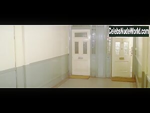 Nieves Navarro in Tutti i colori del buio (1972) 5