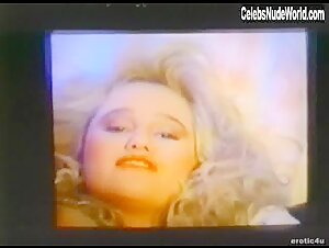 Nikki Marie in Modern Love (1992) 12