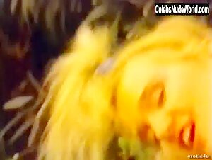 Nikki Marie Kissing , Blonde in Modern Love (1992) 15