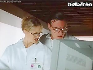 Nikki Fritz boobs , nude scene in Veronica 2030 (1999) 3