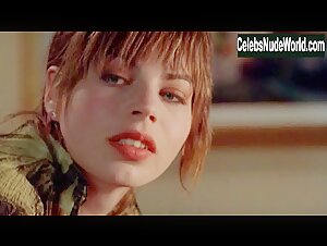 Noemie Godin-Vigneau in Je n'aime que toi (2004) 8