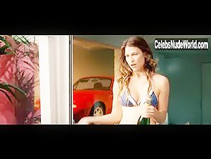Norma Ruiz in Tension sexual no resuelta (2010) 18