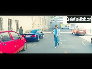 Oksana Akinshina in SuperBobrovy (2016) 6