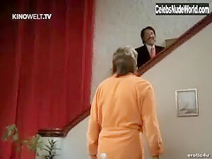 Olga Bringmann in Das Madchen mit der heisen Masche (1972) 3