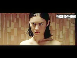Olga Kurylenko in Kirot (2009) 10