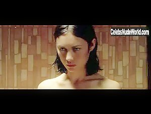 Olga Kurylenko in Kirot (2009) 8